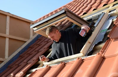 Pose de fenêtres de toit Velux à Démouville